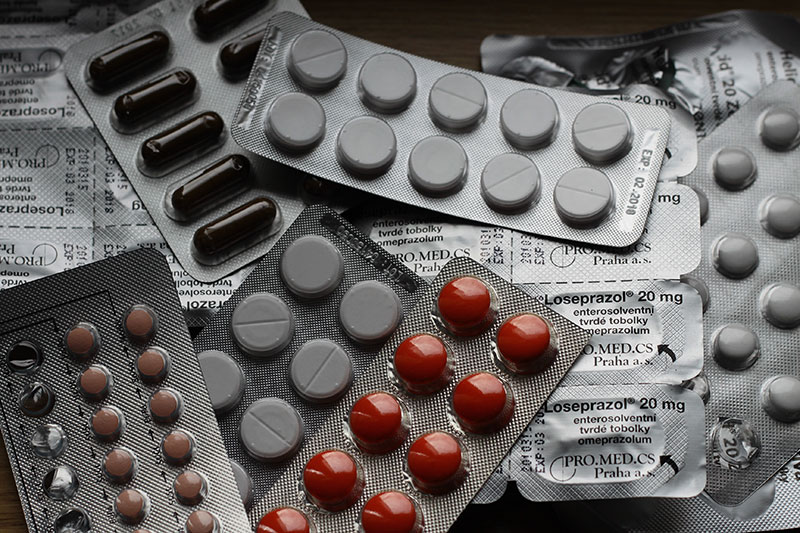 醫(yī)藥行業(yè)(圖1) drugs-1728381.jpg